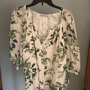 Pretty Abercrombie & Fitch floral top XL
